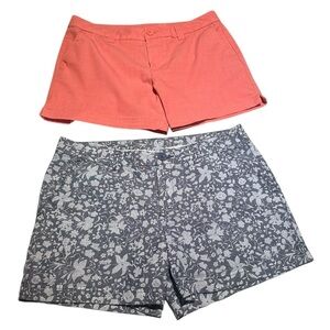 BCG & MAGELLAN SHORTS 2 Pair Size 8 Gray Floral and Coral Women's Shorts Set